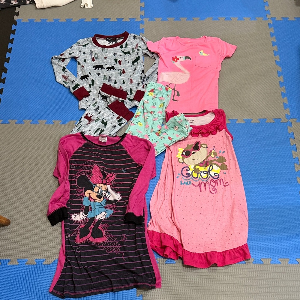 Kids Pajamas Set - size 7